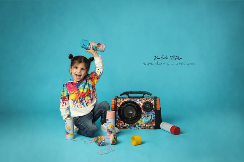 הרגע הזה שהוא עדיין שובב ותינוק , רגע לפני שהוא הופך להיות גבר קטן...