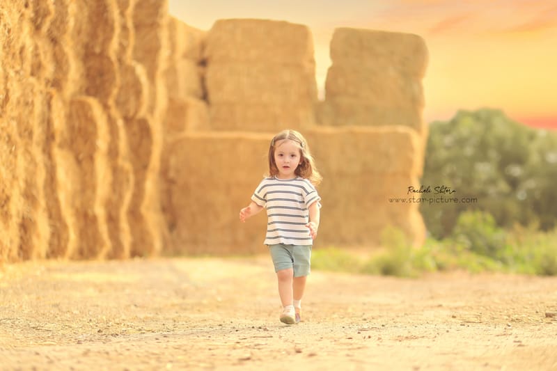 הטוהר הזה של הבונבון שבגזירת תלתל נהיה גבר קטן