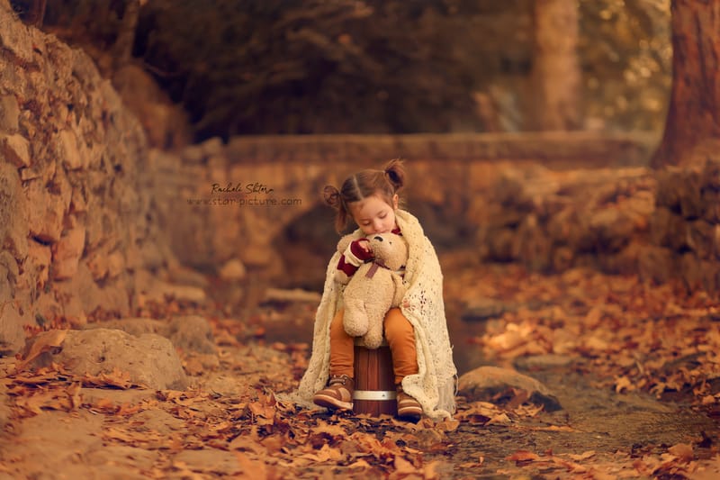 הטוהר הזה של הבונבון שבגזירת תלתל נהיה גבר קטן