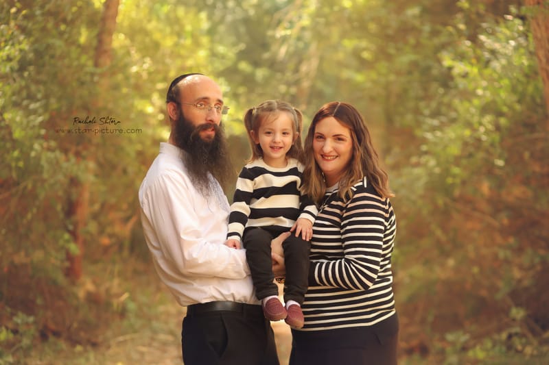 הטוהר הזה של הבונבון שבגזירת תלתל נהיה גבר קטן