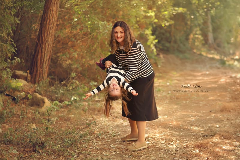 הטוהר הזה של הבונבון שבגזירת תלתל נהיה גבר קטן