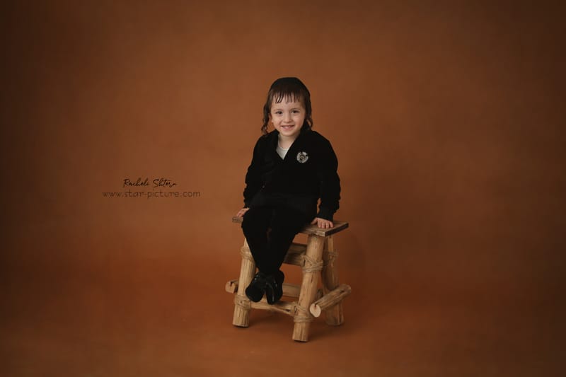 הרגע הזה שהוא עדיין שובב ותינוק , רגע לפני שהוא הופך להיות גבר קטן...