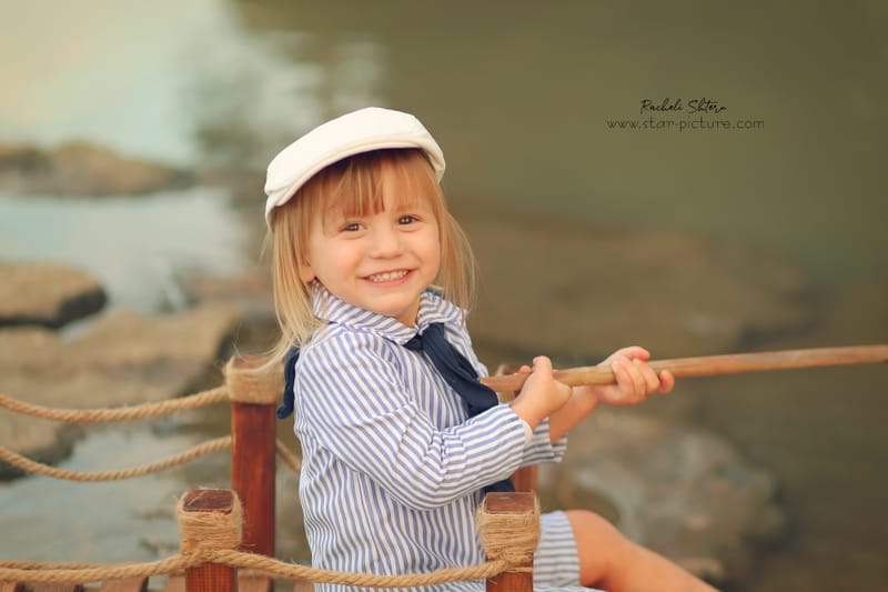 הטוהר הזה של הבונבון שבגזירת תלתל נהיה גבר קטן