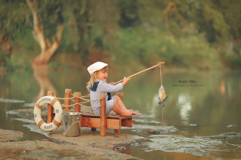 הטוהר הזה של הבונבון שבגזירת תלתל נהיה גבר קטן