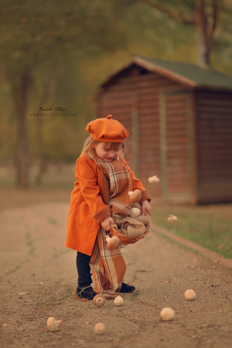 הטוהר הזה של הבונבון שבגזירת תלתל נהיה גבר קטן