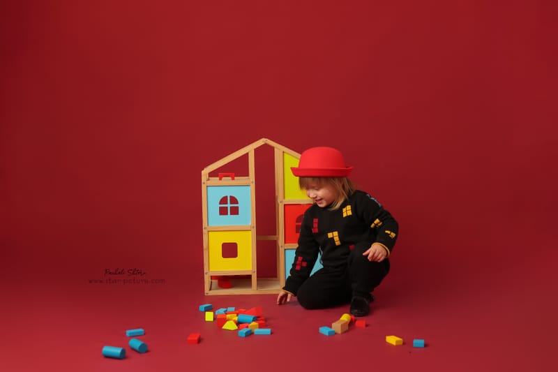 הרגע הזה שהוא עדיין שובב ותינוק , רגע לפני שהוא הופך להיות גבר קטן...