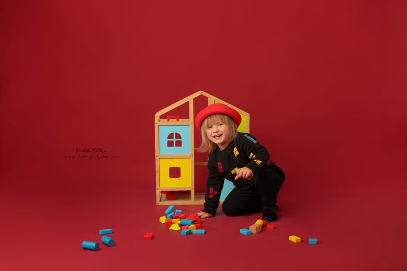 הרגע הזה שהוא עדיין שובב ותינוק , רגע לפני שהוא הופך להיות גבר קטן...