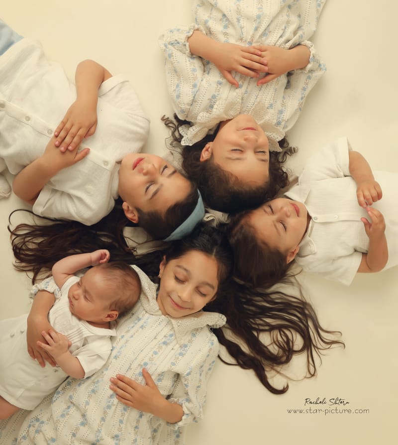 אין על זה- ליצור הכל מאפס, תאורה נכונה, סטיילינג מדוייק ואיבזור פרפקט.