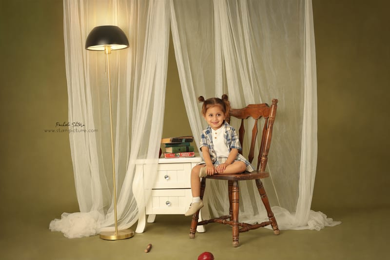 הרגע הזה שהוא עדיין שובב ותינוק , רגע לפני שהוא הופך להיות גבר קטן...