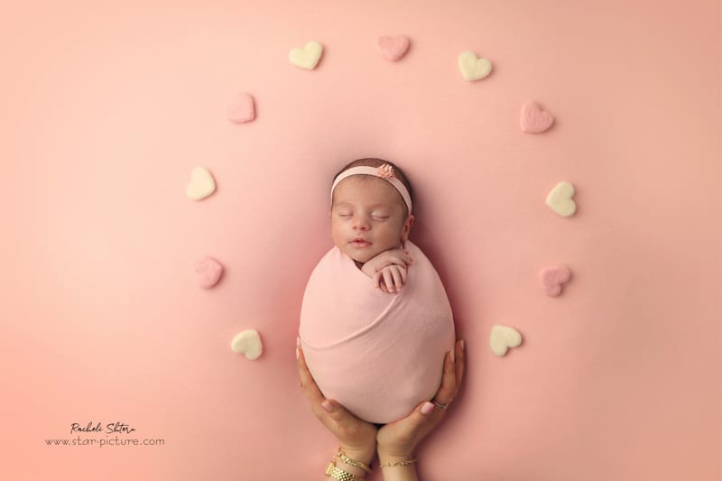 ניו בורן עם אחים והורים