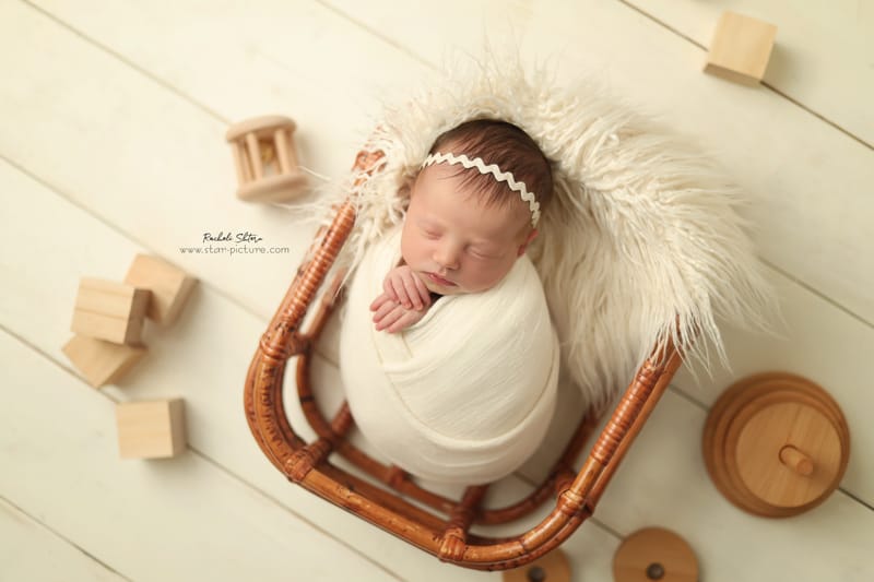 צבעים טבעיים זה פשוט לתת לרוך לדבר... לתת לפרצוף הרך והזעיר את כל תשומת הלב בפריים...