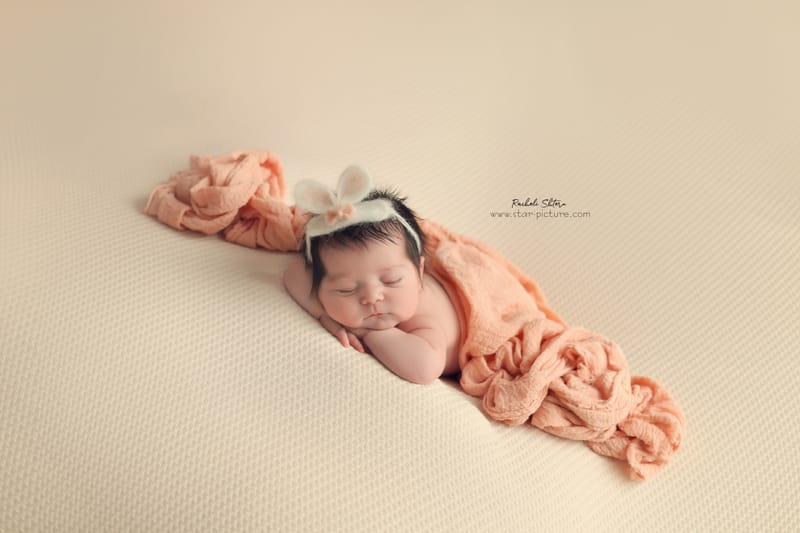 צבעים טבעיים זה פשוט לתת לרוך לדבר... לתת לפרצוף הרך והזעיר את כל תשומת הלב בפריים...