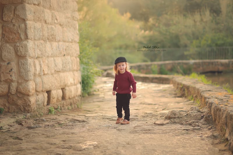 הטוהר הזה של הבונבון שבגזירת תלתל נהיה גבר קטן
