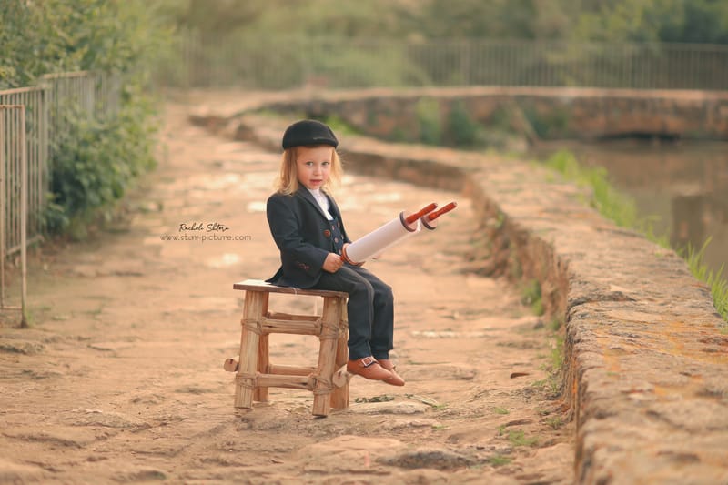 הטוהר הזה של הבונבון שבגזירת תלתל נהיה גבר קטן