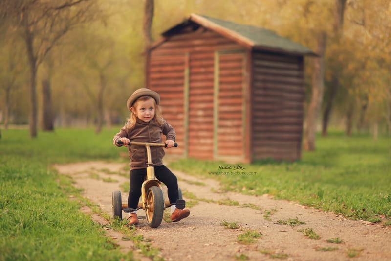 הטוהר הזה של הבונבון שבגזירת תלתל נהיה גבר קטן