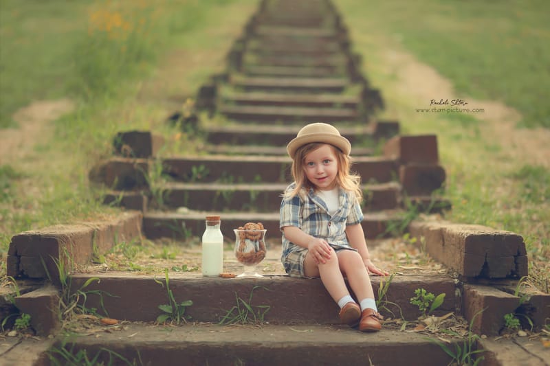 הטוהר הזה של הבונבון שבגזירת תלתל נהיה גבר קטן