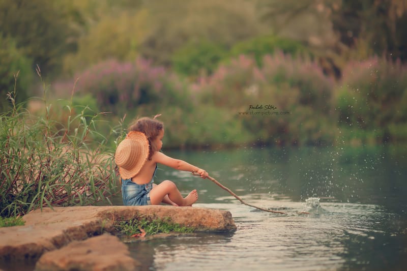 הטוהר הזה של הבונבון שבגזירת תלתל נהיה גבר קטן