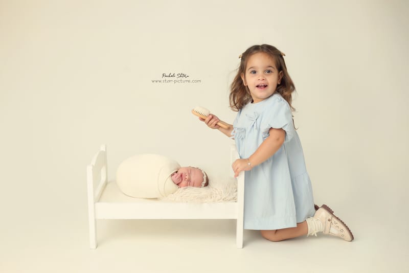 ניו בורן עם אחים והורים