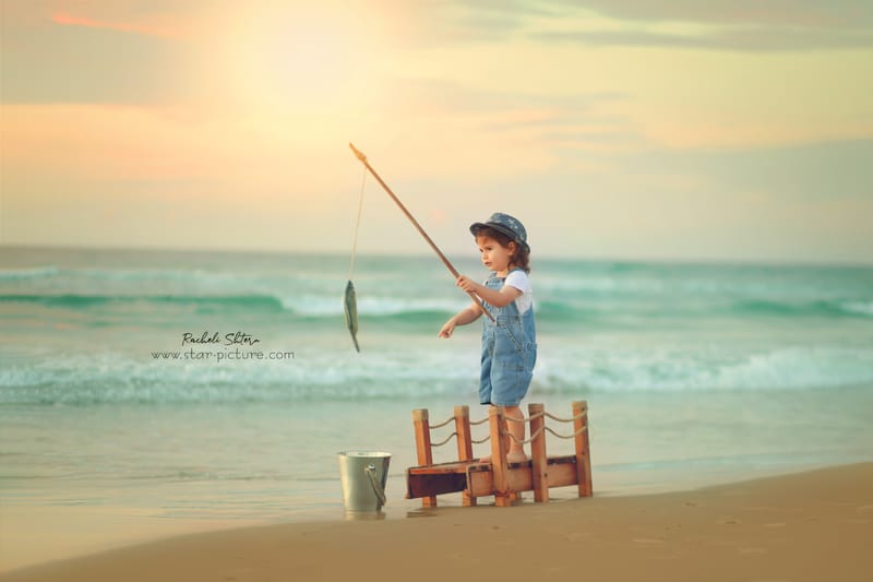 הטוהר הזה של הבונבון שבגזירת תלתל נהיה גבר קטן