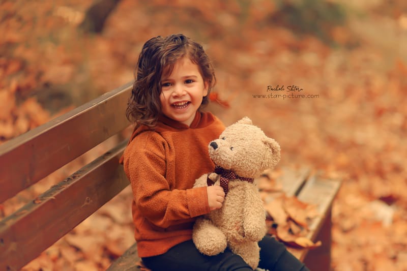 הטוהר הזה של הבונבון שבגזירת תלתל נהיה גבר קטן