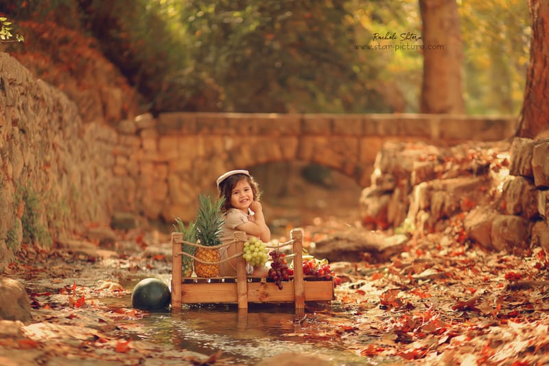 הטוהר הזה של הבונבון שבגזירת תלתל נהיה גבר קטן