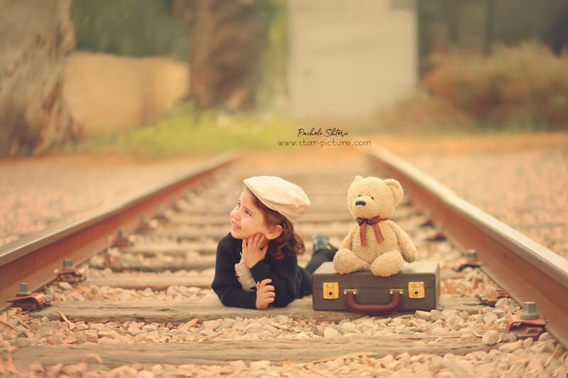 הטוהר הזה של הבונבון שבגזירת תלתל נהיה גבר קטן