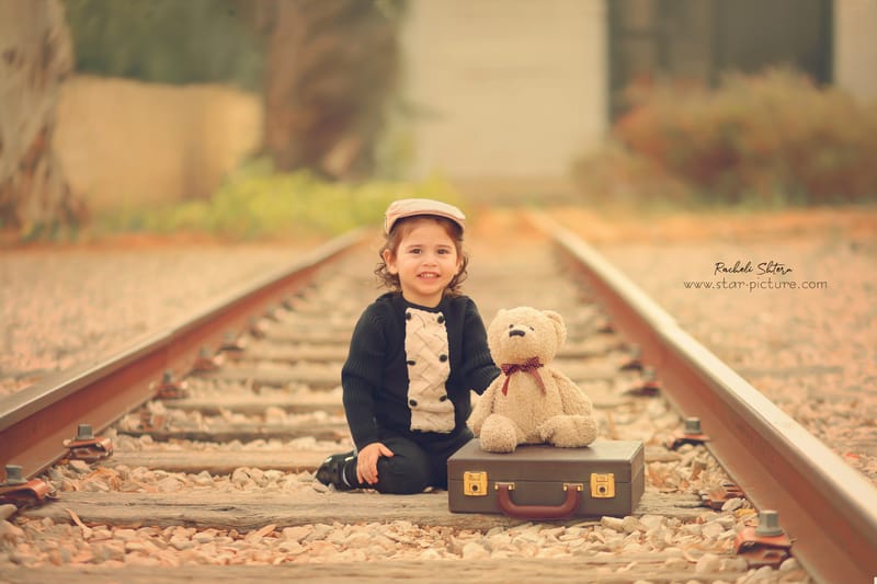 הטוהר הזה של הבונבון שבגזירת תלתל נהיה גבר קטן