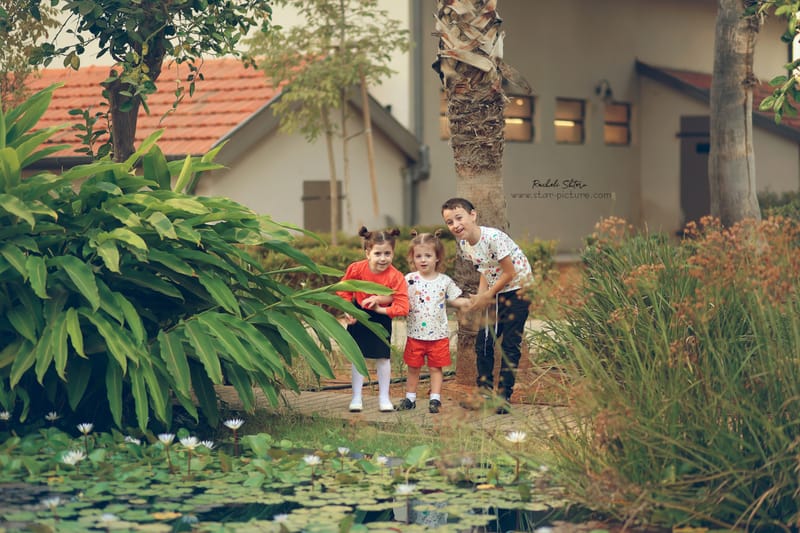 הטוהר הזה של הבונבון שבגזירת תלתל נהיה גבר קטן