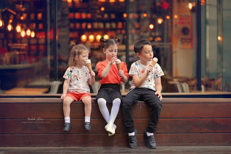 הטוהר הזה של הבונבון שבגזירת תלתל נהיה גבר קטן