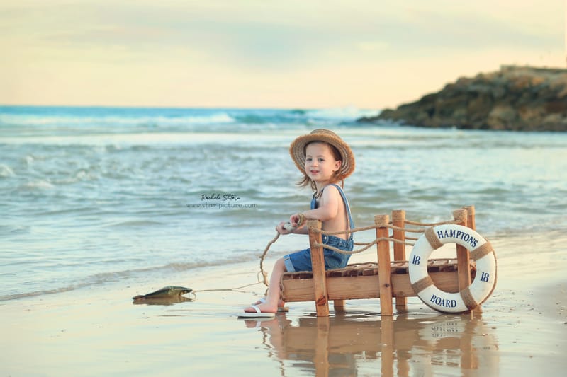 הטוהר הזה של הבונבון שבגזירת תלתל נהיה גבר קטן
