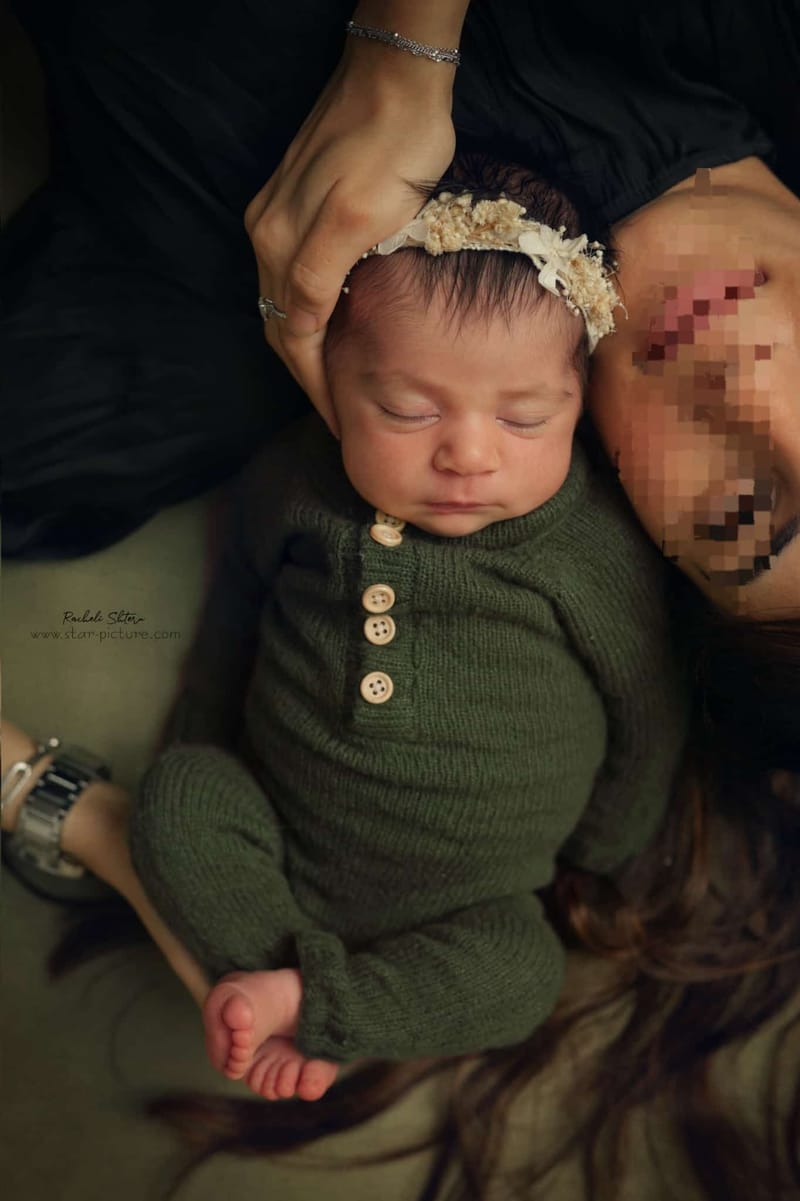 ירוק כהה- עוצמה של עומק