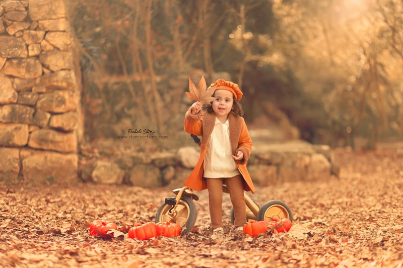 הטוהר הזה של הבונבון שבגזירת תלתל נהיה גבר קטן