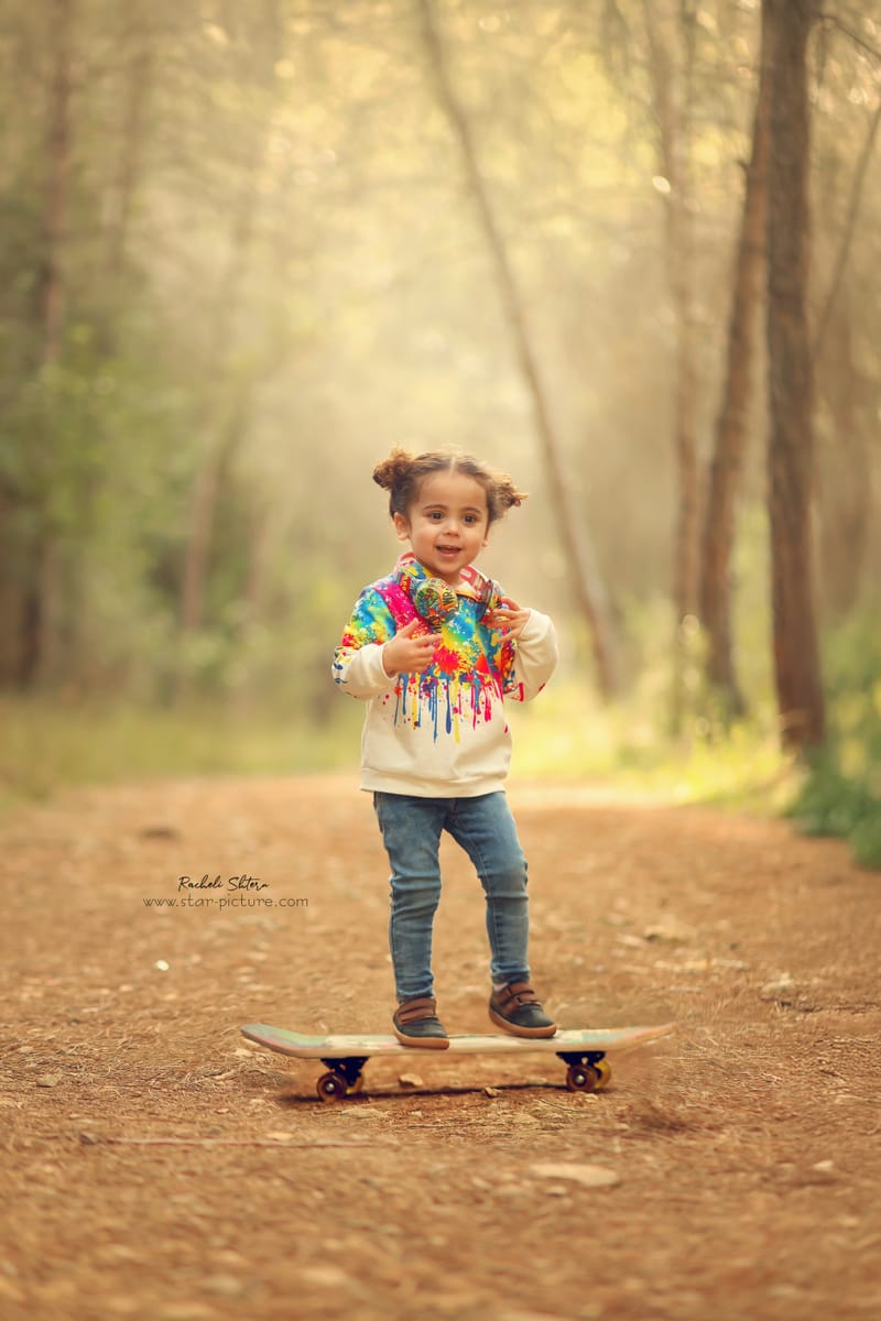 הטוהר הזה של הבונבון שבגזירת תלתל נהיה גבר קטן