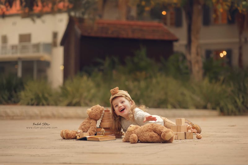 הטוהר הזה של הבונבון שבגזירת תלתל נהיה גבר קטן
