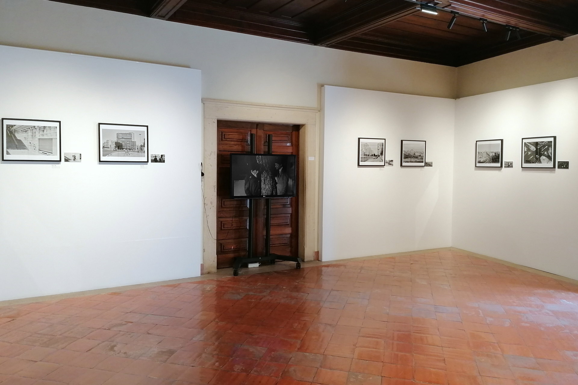 A CIDADE COMO DÉCOR , 2017 | After “Os Verdes Anos” - Paulo Rocha, 1963 