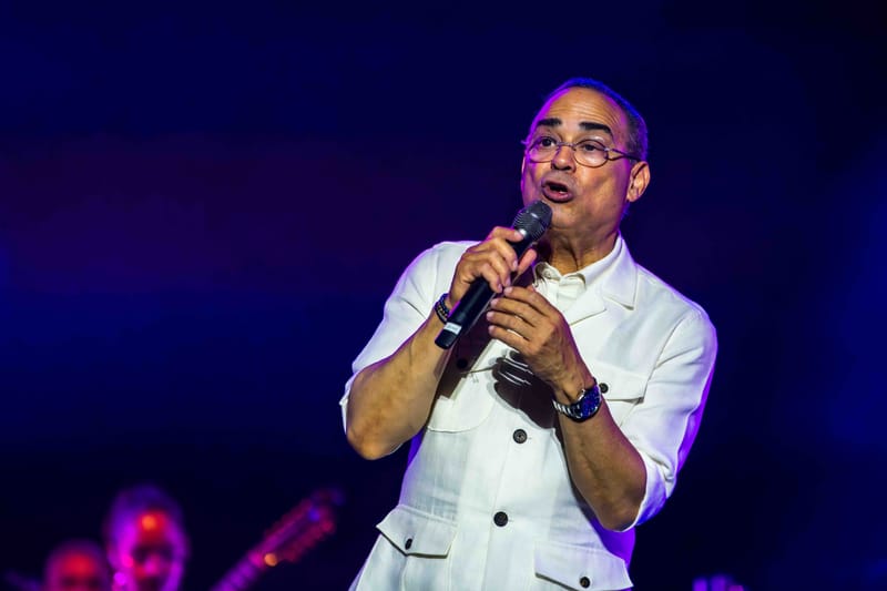 WAVE7 Creatives frames the rhythm of Curaçao