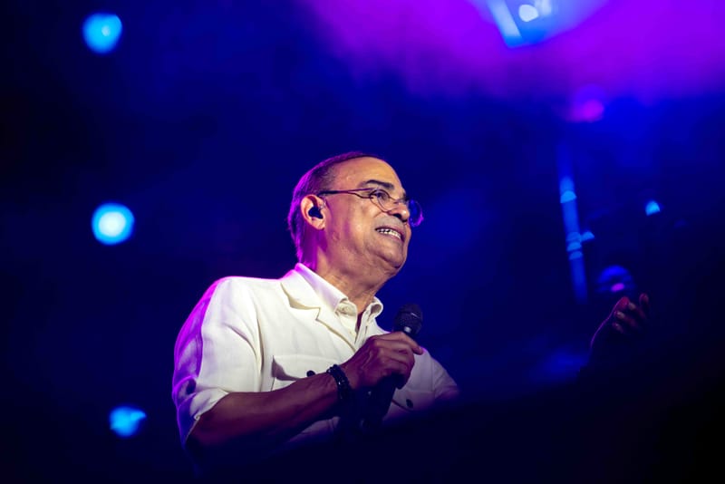 WAVE7 Creatives frames the rhythm of Curaçao