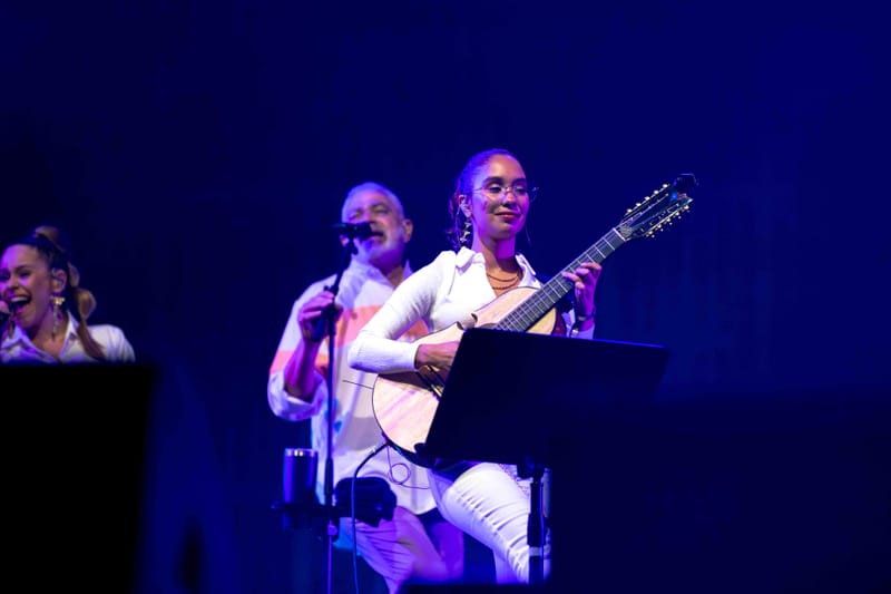 WAVE7 Creatives frames the rhythm of Curaçao