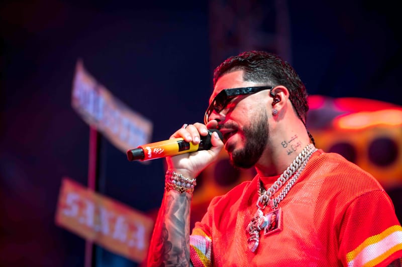 WAVE7 Creatives frames the rhythm of Curaçao