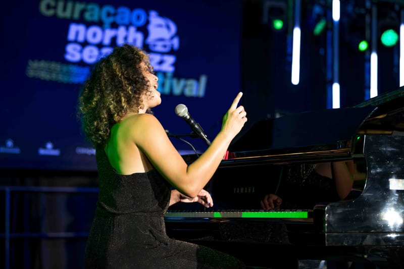 WAVE7 Creatives frames the rhythm of Curaçao