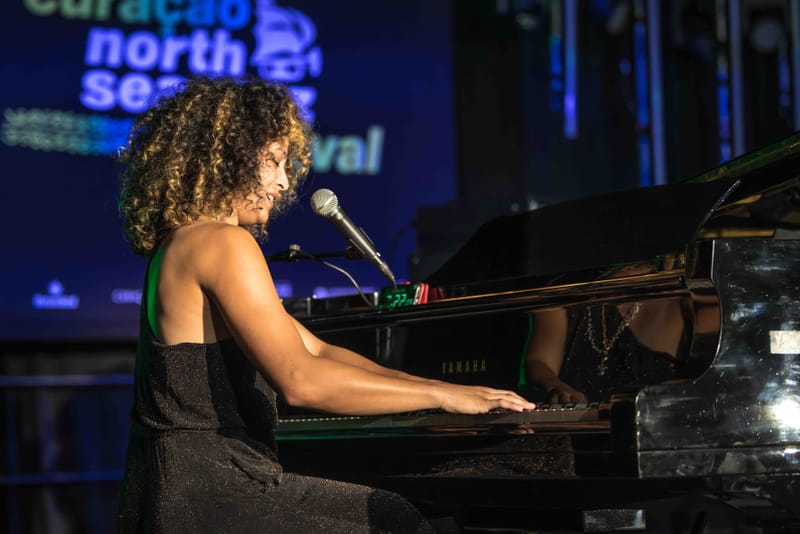 WAVE7 Creatives frames the rhythm of Curaçao