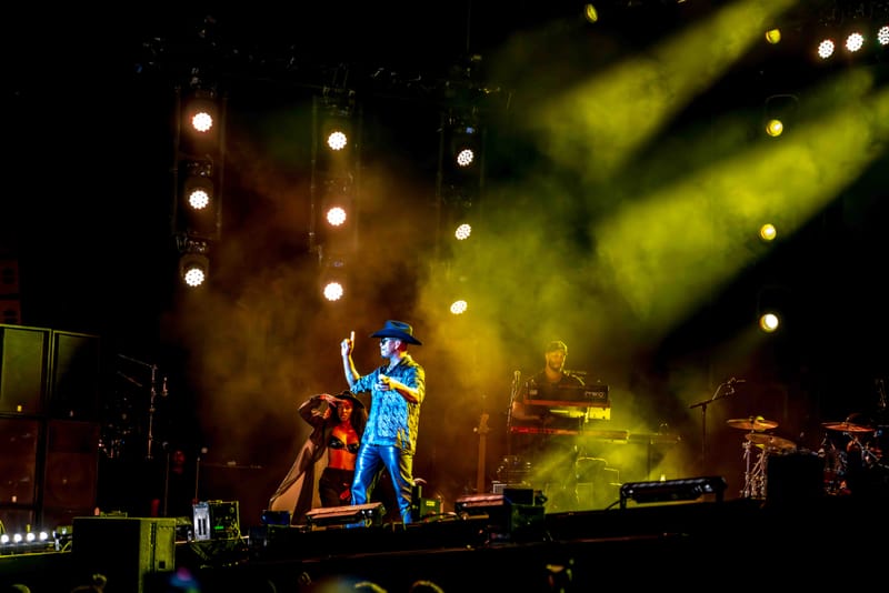 WAVE7 Creatives frames the rhythm of Curaçao