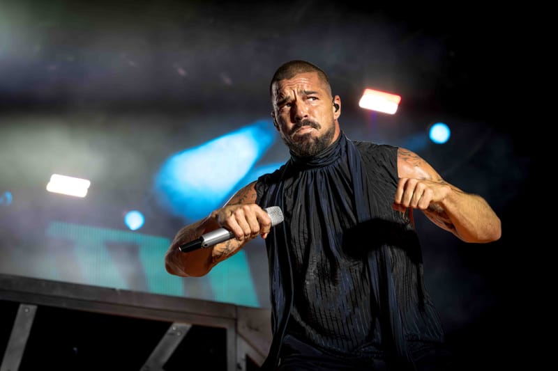 WAVE7 Creatives frames the rhythm of Curaçao