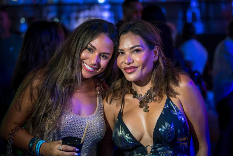 WAVE7 Creatives frames the rhythm of Curaçao