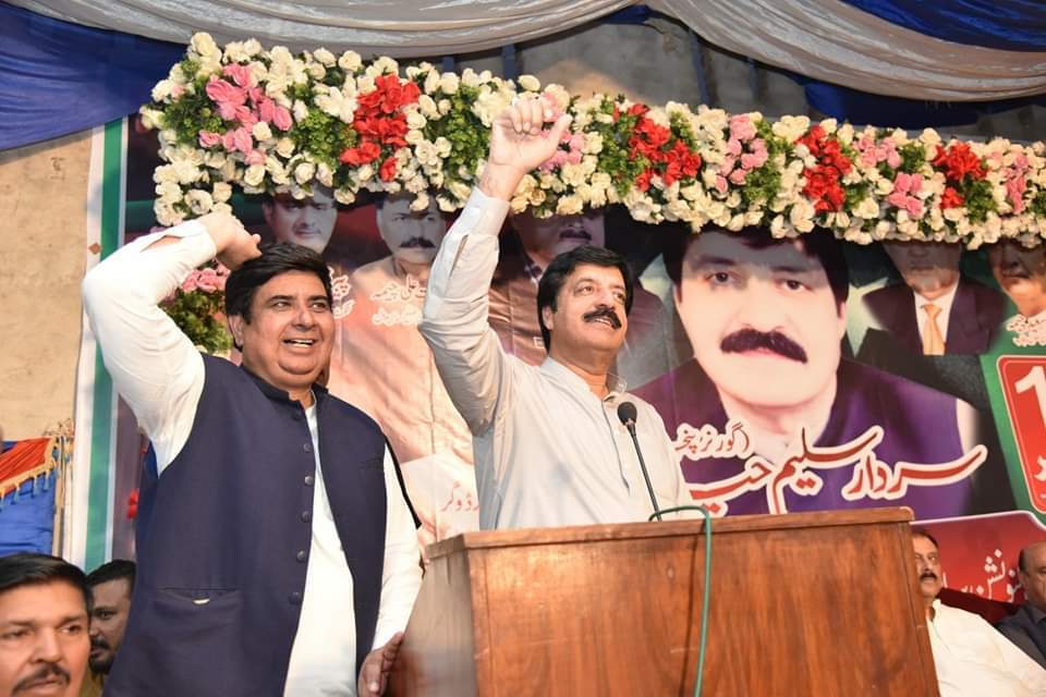 Sahiwal: Governor Punjab Sardar Saleem Haider Khan participated in the farmers' convention as a special guest.