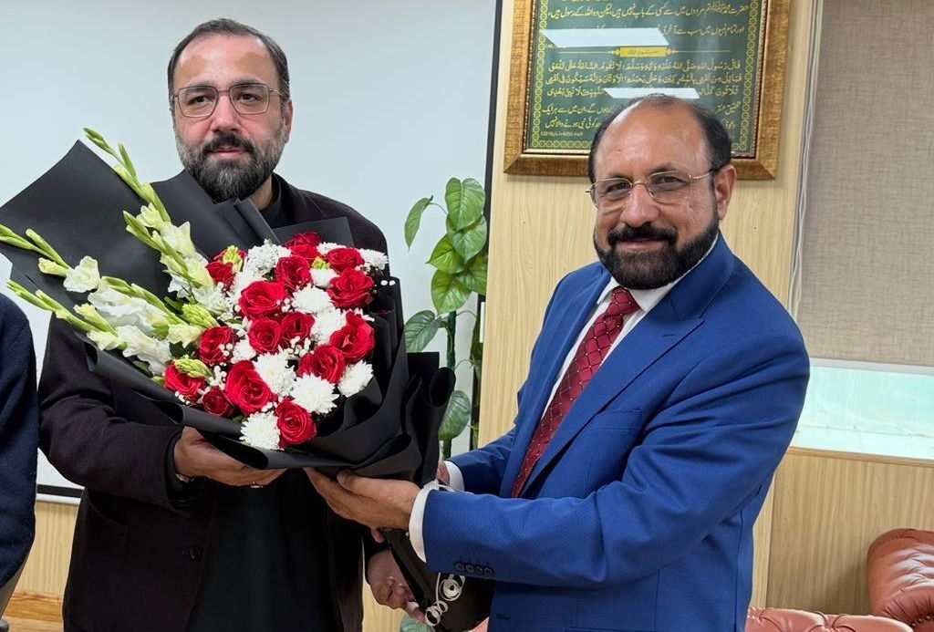 Shamshad Khan Tanoli, President of PML-N's Traders Wing Gulf, Meeting with Minister Overseas, Mr Chaudhry Salik Hussain,