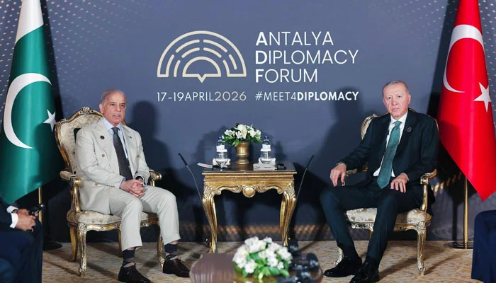 Turkish President, Erdogan supports, Pakistan's peace efforts.