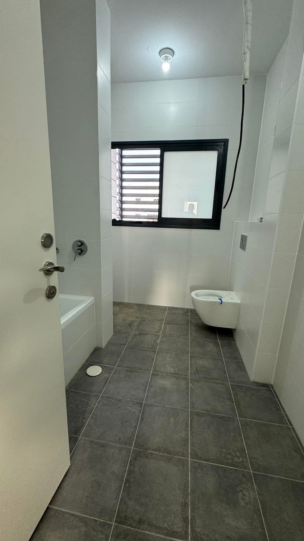 למכירה פנטהאוז 5 חדרים מושלם "גינדי" 2,850,000 ש"ח