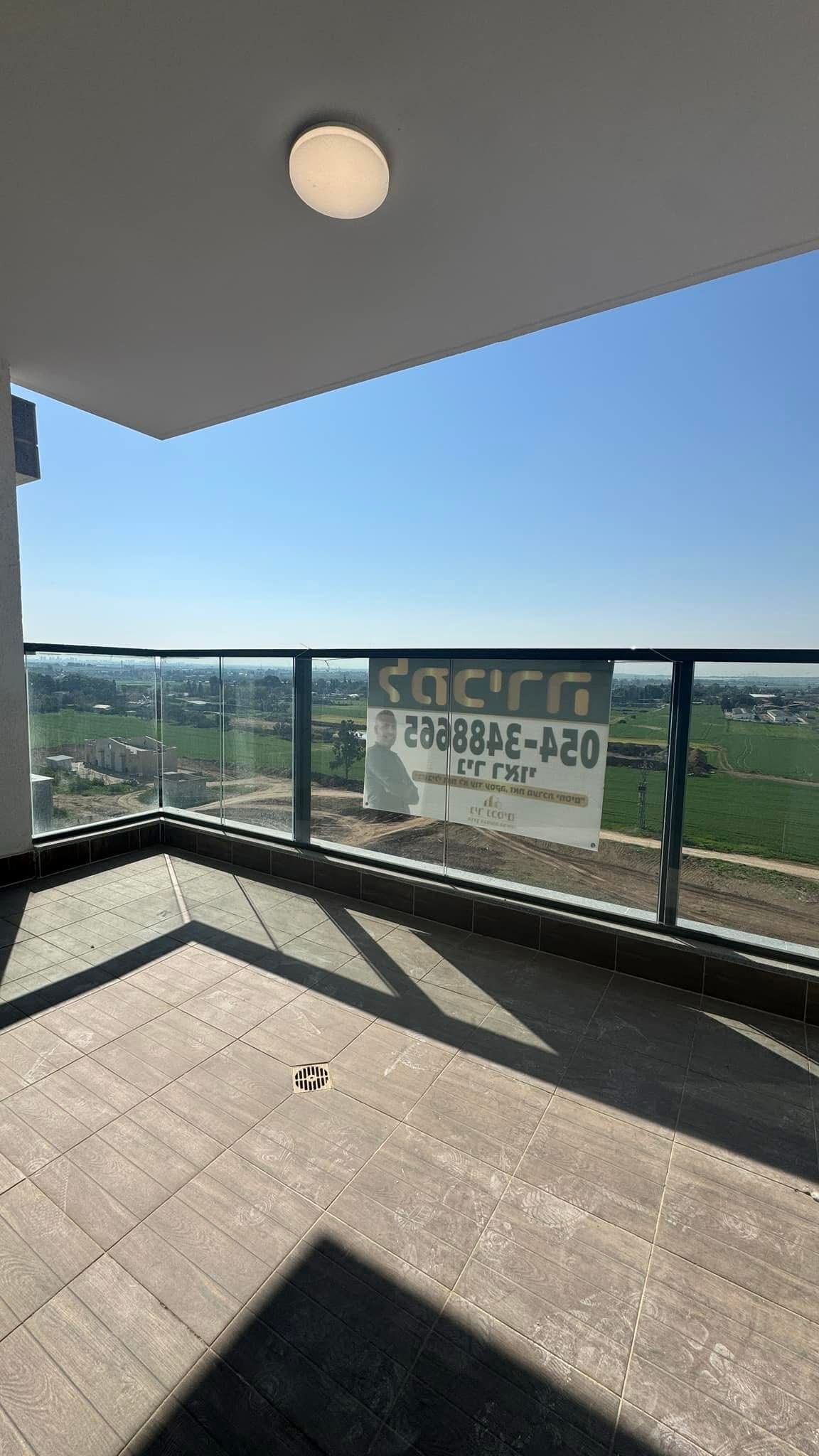 למכירה דירת 3 חדרים "גינדי" 1,690,000 ש"ח