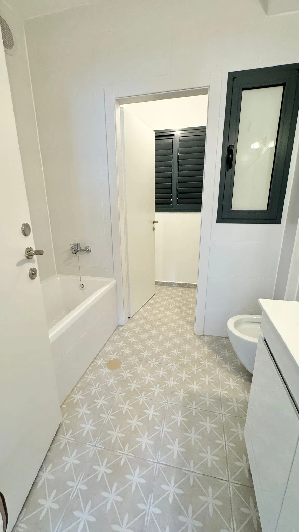 דירת 5 חדרים 2,150,000